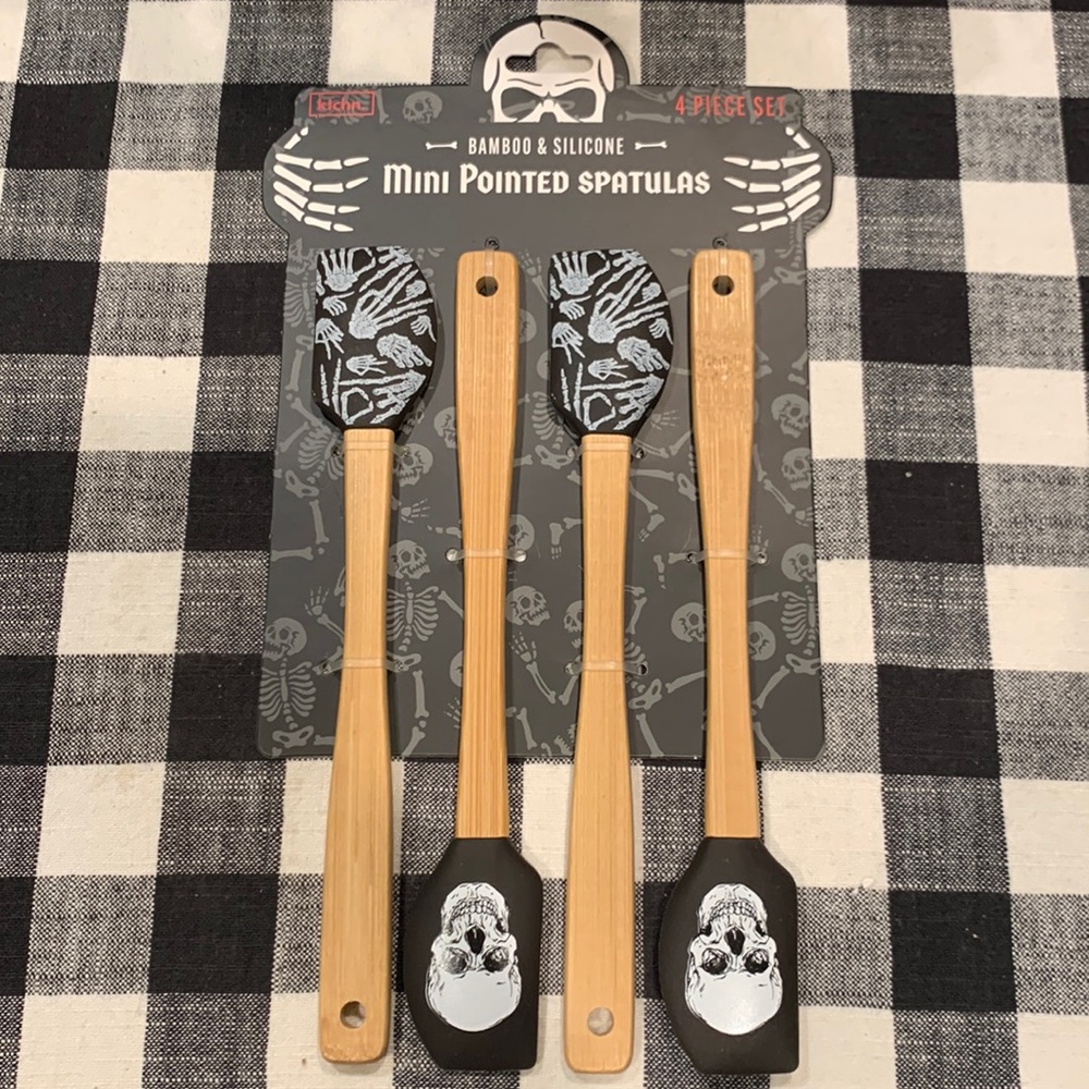 Mini Pointed Skeletal Spatulas